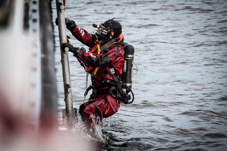 Kustbevakningens dykare utför en rad olika arbetsuppgifter och arbetar även på uppdrag åt andra myndigheter. Foto: Valdemar Lindekrantz