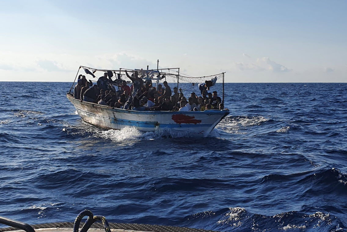 Ombord på migrantbåten som eskorterades till Lampedusa fanns 62 personer.