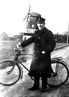 Kustbevakning med cykel på 1930-talet
